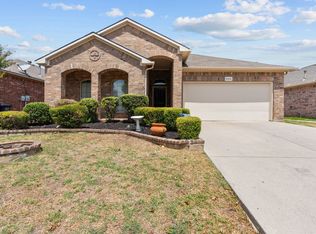 5516 Grayson Ridge Dr, Fort Worth, TX 76179