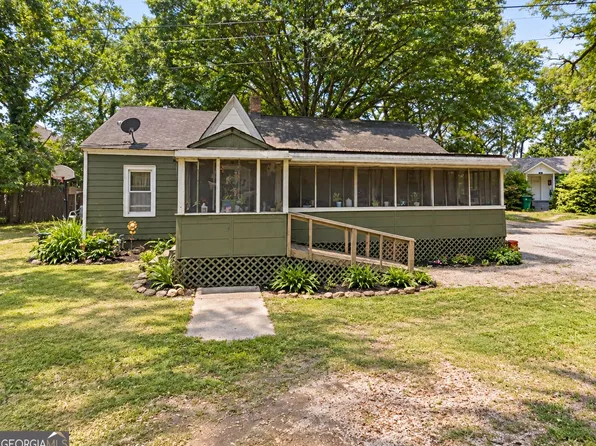 23 Hosch Cir, Winder, GA 30680