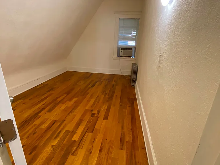 44 Washington St #3 — Photo 4