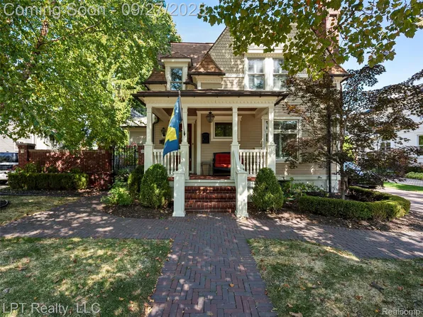 1046 Church St, Plymouth, MI 48170