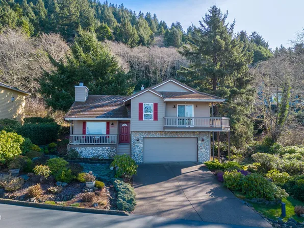 189 Sea Crest Ln, Otter Rock, OR 97369