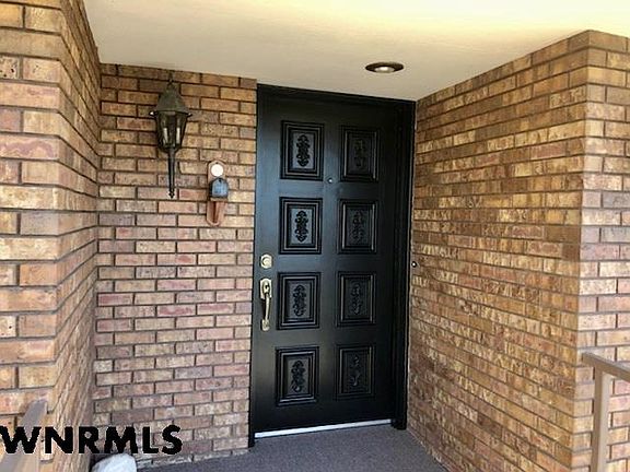 2nd image of 3601 Spruce Dr