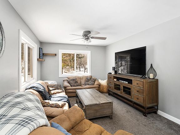 2nd image of 2887 Hutchinson Rd