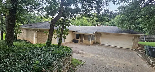 1824 Holly Oak St Photo 1