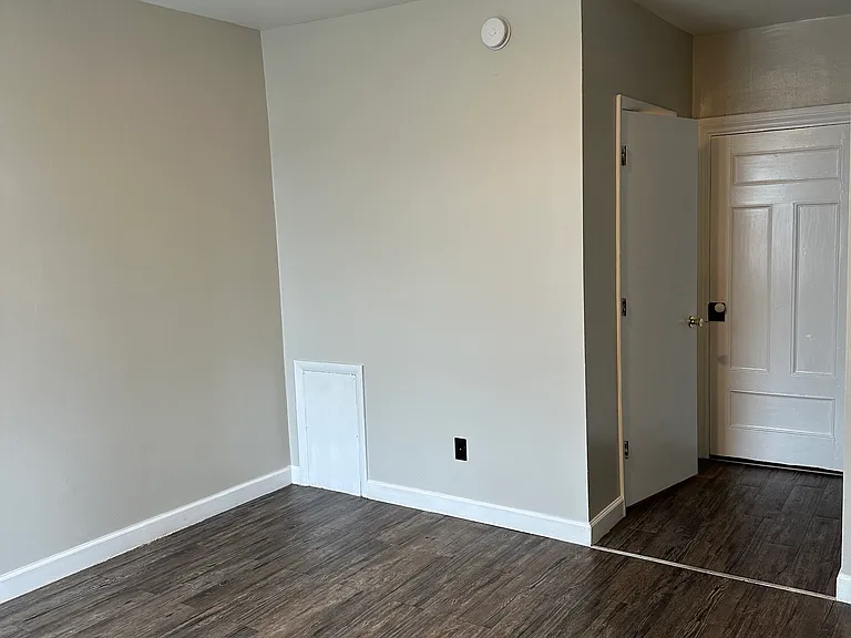 72 W Main St #1 — Photo 4