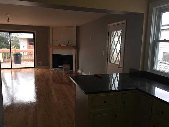 5th image of 3514 Birch St