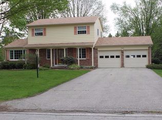 8446 Apple Blossom Ln, Flushing, MI 48433