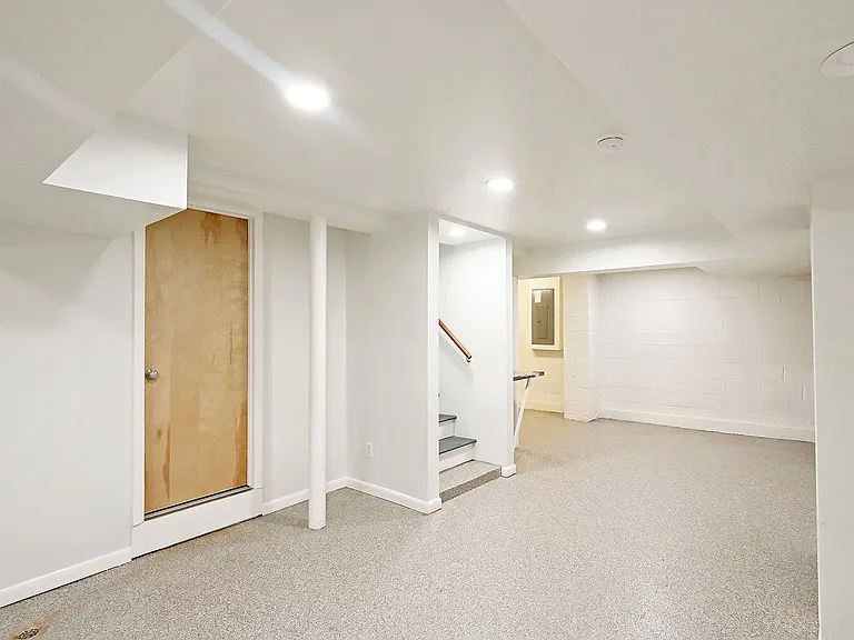 140 W Park Dr — Photo 10