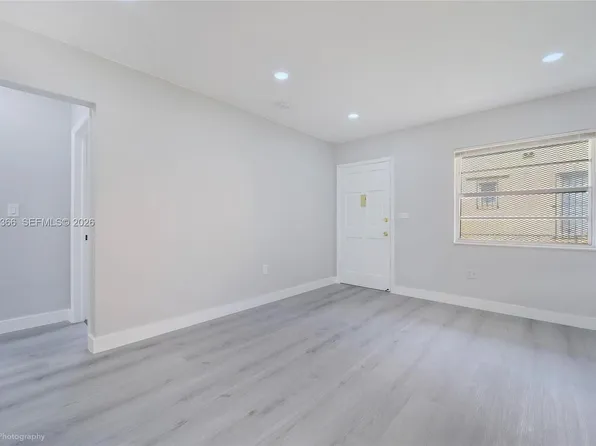 1057 NW 30th St #1059, Miami, FL 33127