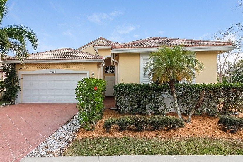 1st image of 9628 Lago Dr