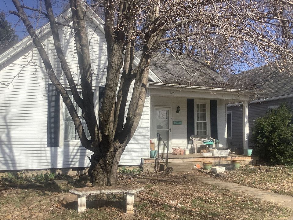 1st image of 425 Hill Ave