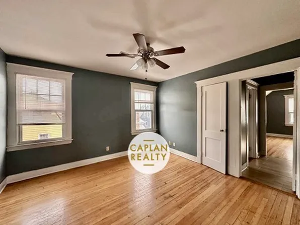 84 Lexington St, Hamden, CT