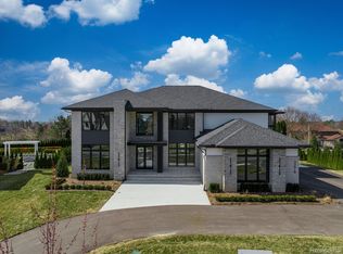 3278 Baron Dr, Bloomfield Hills, MI 48302