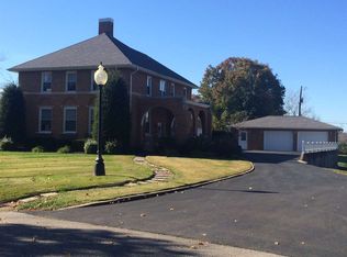 12 Hillcrest Cir, Bedford, IN