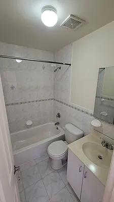 Rented by Remax City Square | media 16