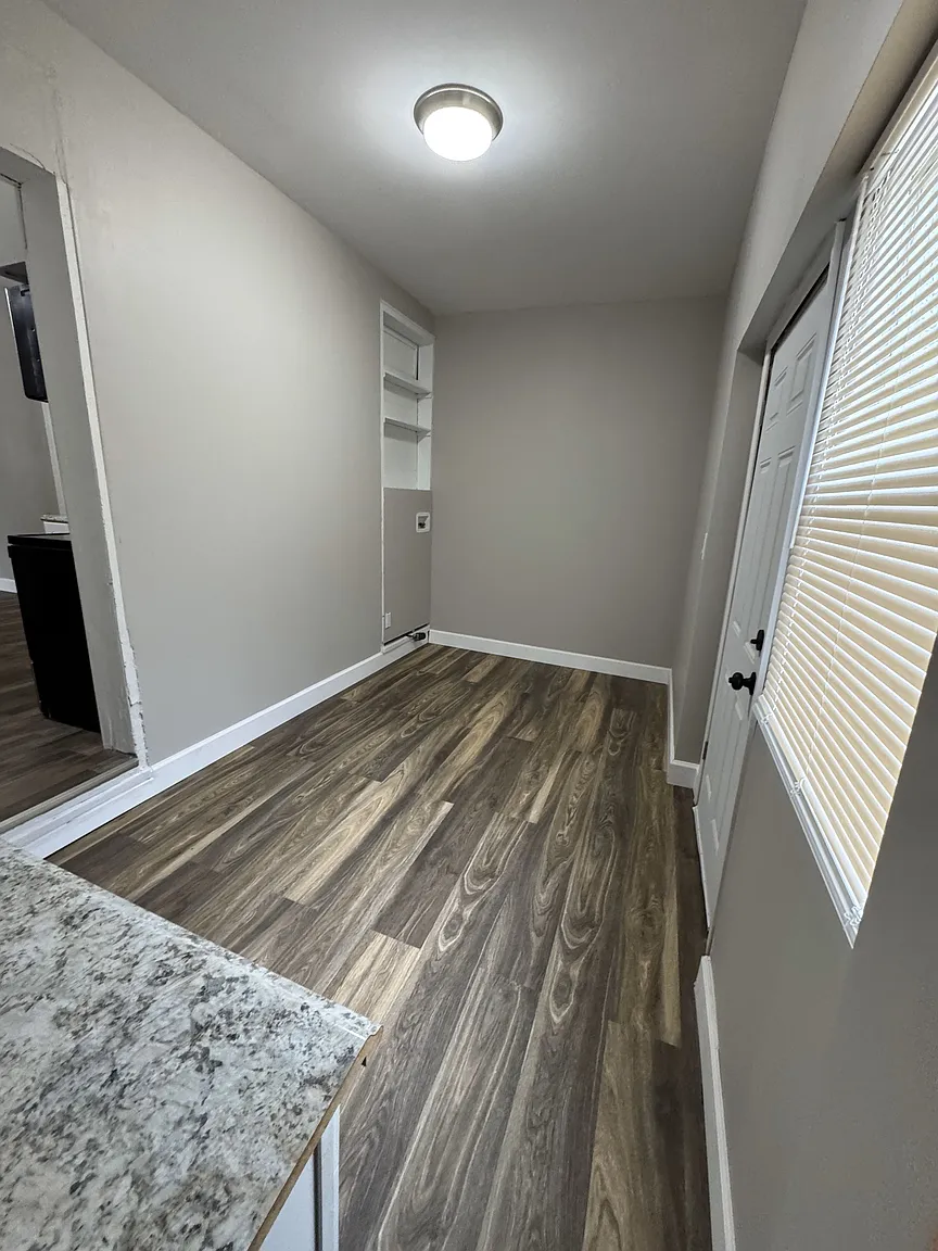224 N D St #B photo 1