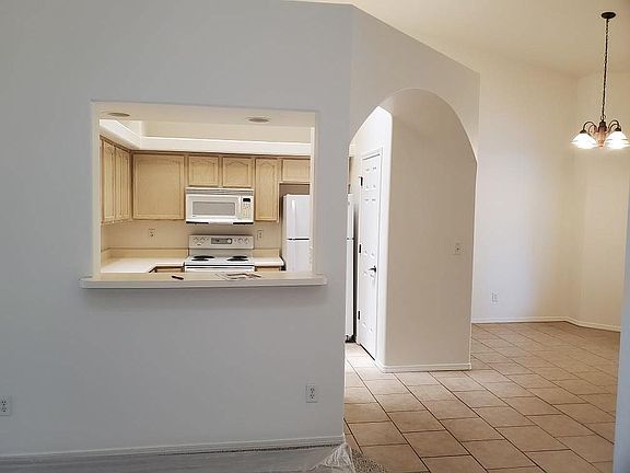 2nd image of 1420 Loren Dr