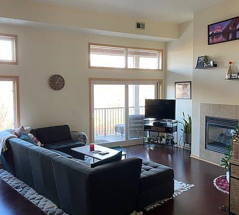 5th image of 10806 S Shore Dr Unit 202