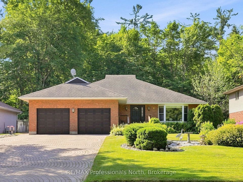 1st image of 8 Palmer Ct