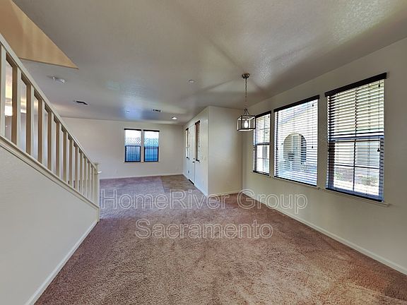 5th image of 196 Barnhill Dr