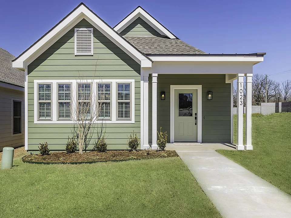 Fitzgerald Floor Plan: 3 Bedroom/Two Bath - 1,731 SF