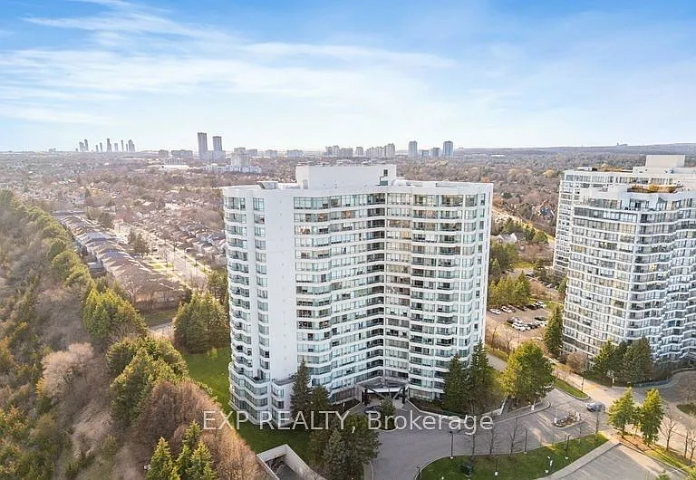 7250 Yonge St #1709 — Photo 1