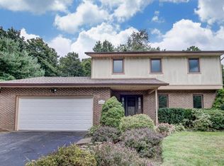 8829 Easton Dr NW, Pickerington, OH
