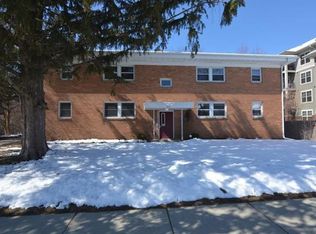 2308 Parmenter St #1, Middleton, WI 53562