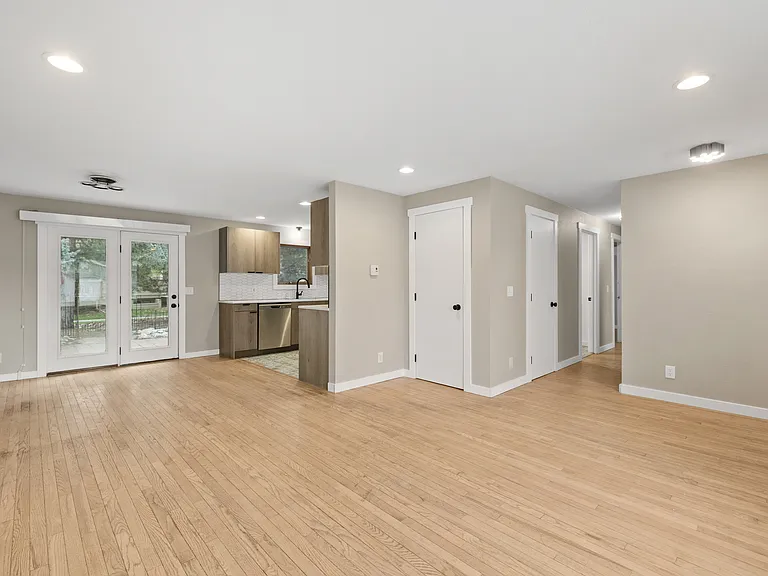 769 Feather Pl — Photo 22