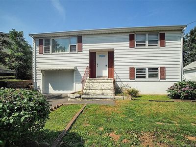 116 Rockdale Rd, West Haven, CT, 06516