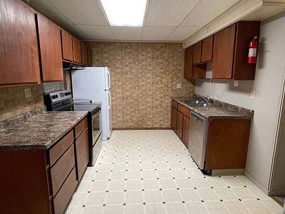 3rd image of 3511 Stein Blvd Unit 4