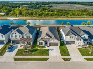 828 Reynolds Dr, Fate, TX 75087