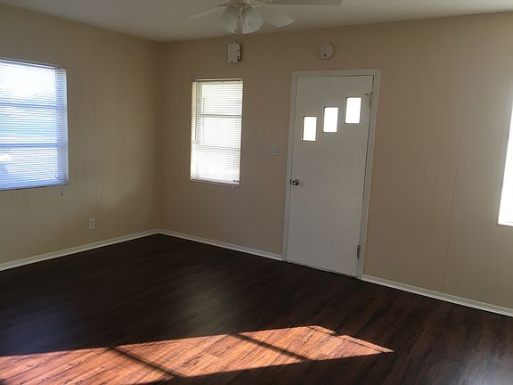 2nd image of 1708 Pine St #1
