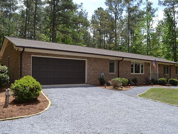 2nd image of 861 Hawthorne Dr