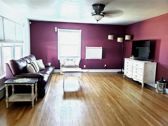 2nd image of 309 W 57th Ave