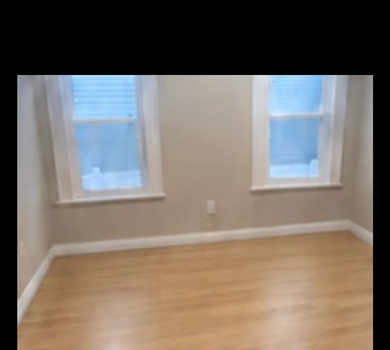3 bed, 1000 sqft, $2,500 — Photo 1