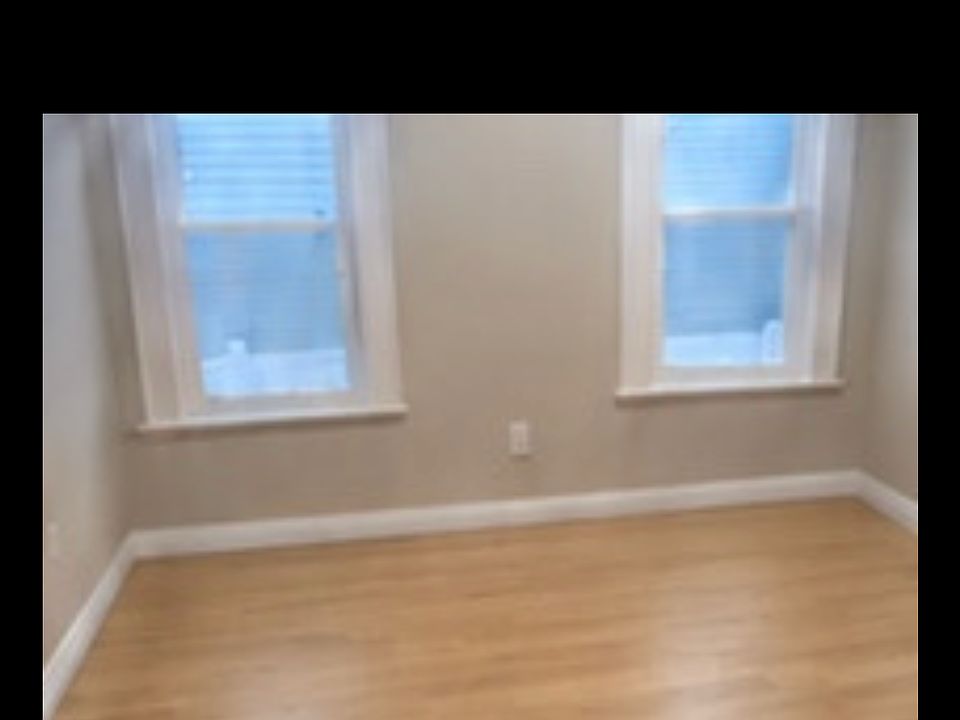 1st image of 58 Laurel Ave Floor 2