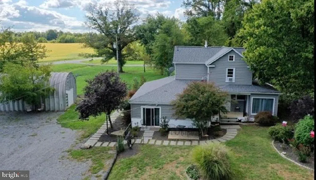 39274 Irene Rd photo 1