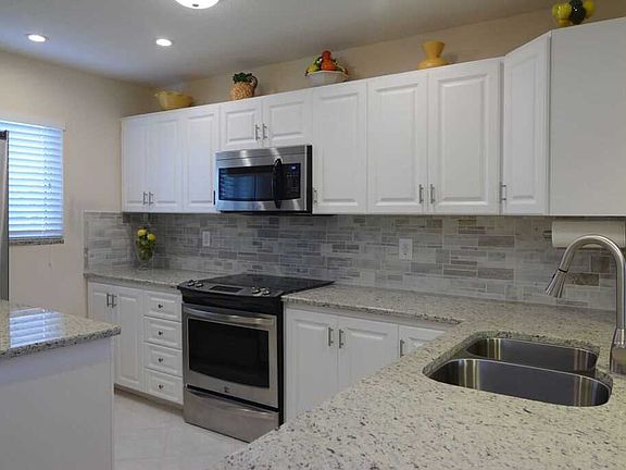 4th image of 10152 S Ocean Dr APT 615B