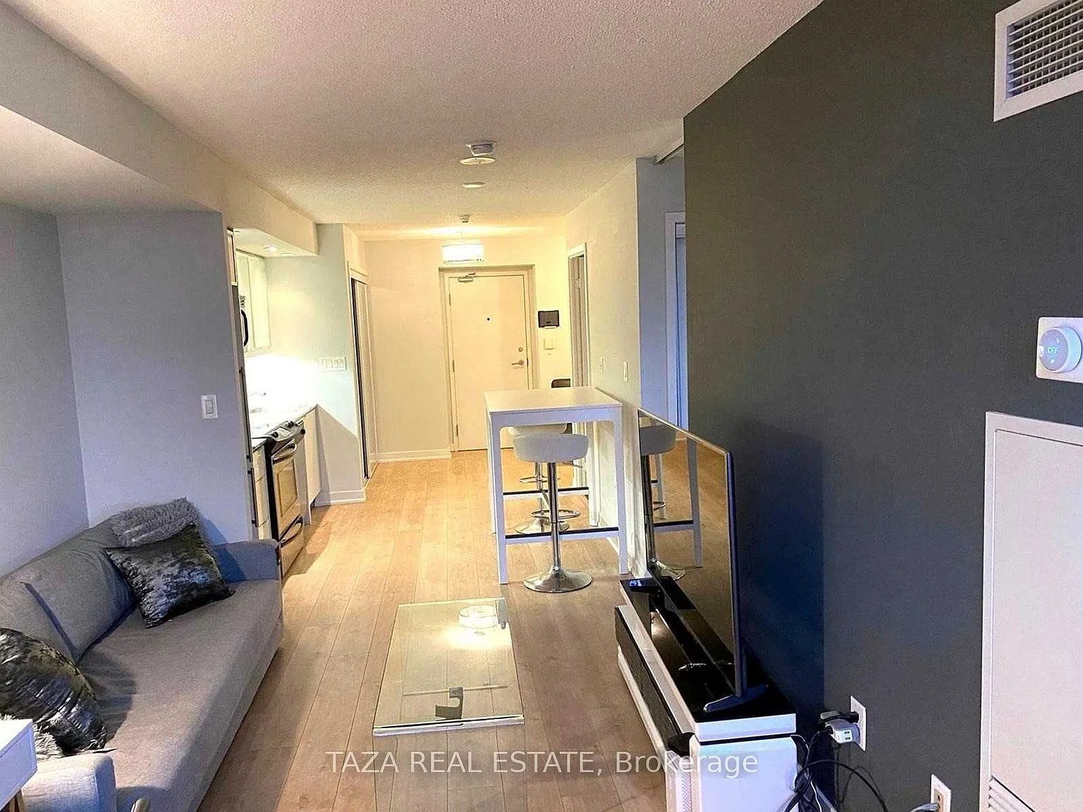 2 bed, $2,400 — Photo 3