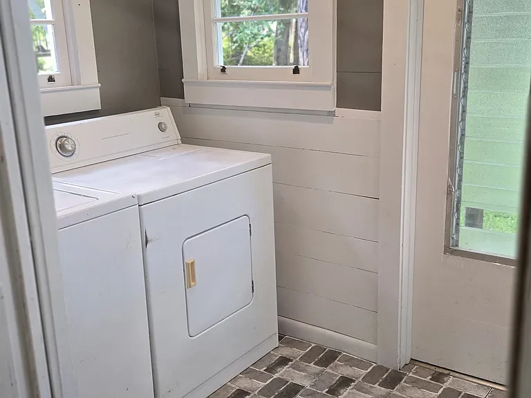 204 W Lane St — Photo 10