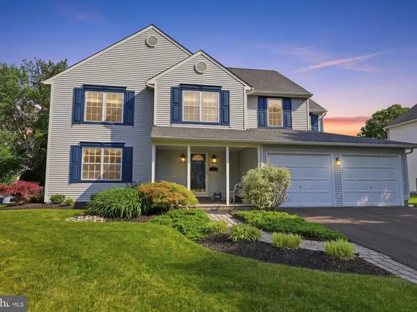 50 Copperleaf Dr, Newtown, PA 18940