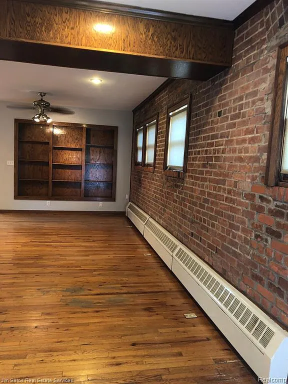 1 bed, 1000 sqft, $1,800 — Photo 3