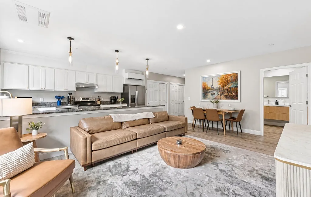 6 Jefferson Way — Photo 1