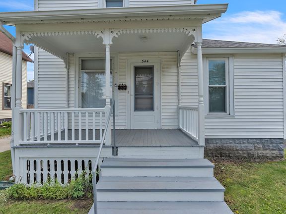 3rd image of 544 Dowling St