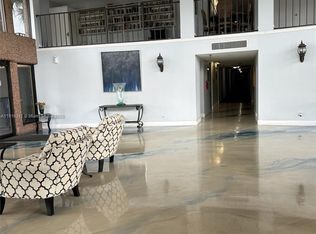 9370 SW 8th St APT 411, Boca Raton, FL 33428
