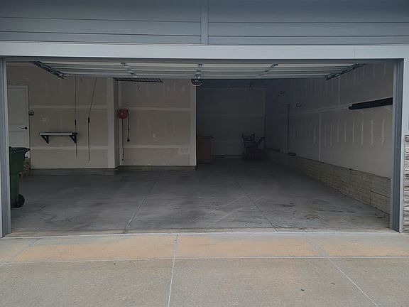 2nd image of 11503 S 111th St
