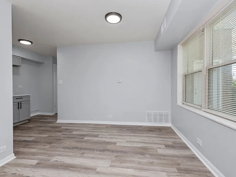 5338 S Kenneth Ave — Photo 6