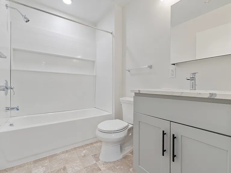 145 W Broad St #805 — Photo 8