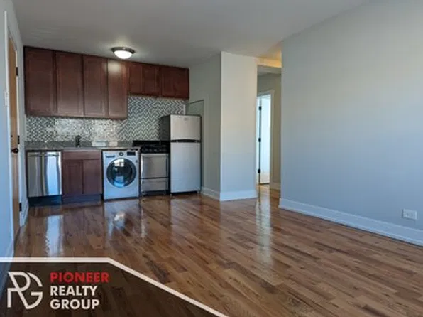 551 W Arlington Pl #550-410, Chicago, IL 60614